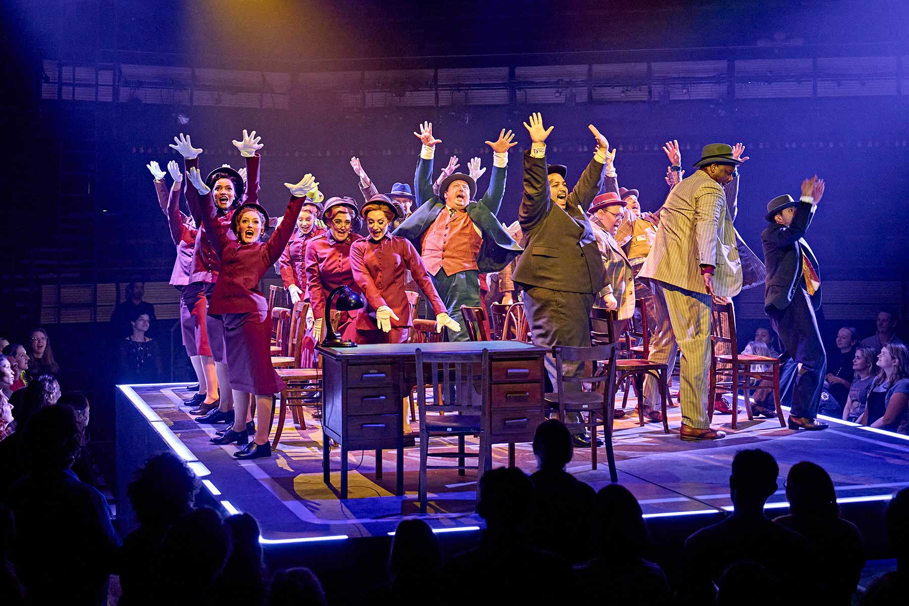 Guys & Dolls, Bridge Theatre (c) Manuel Harlan