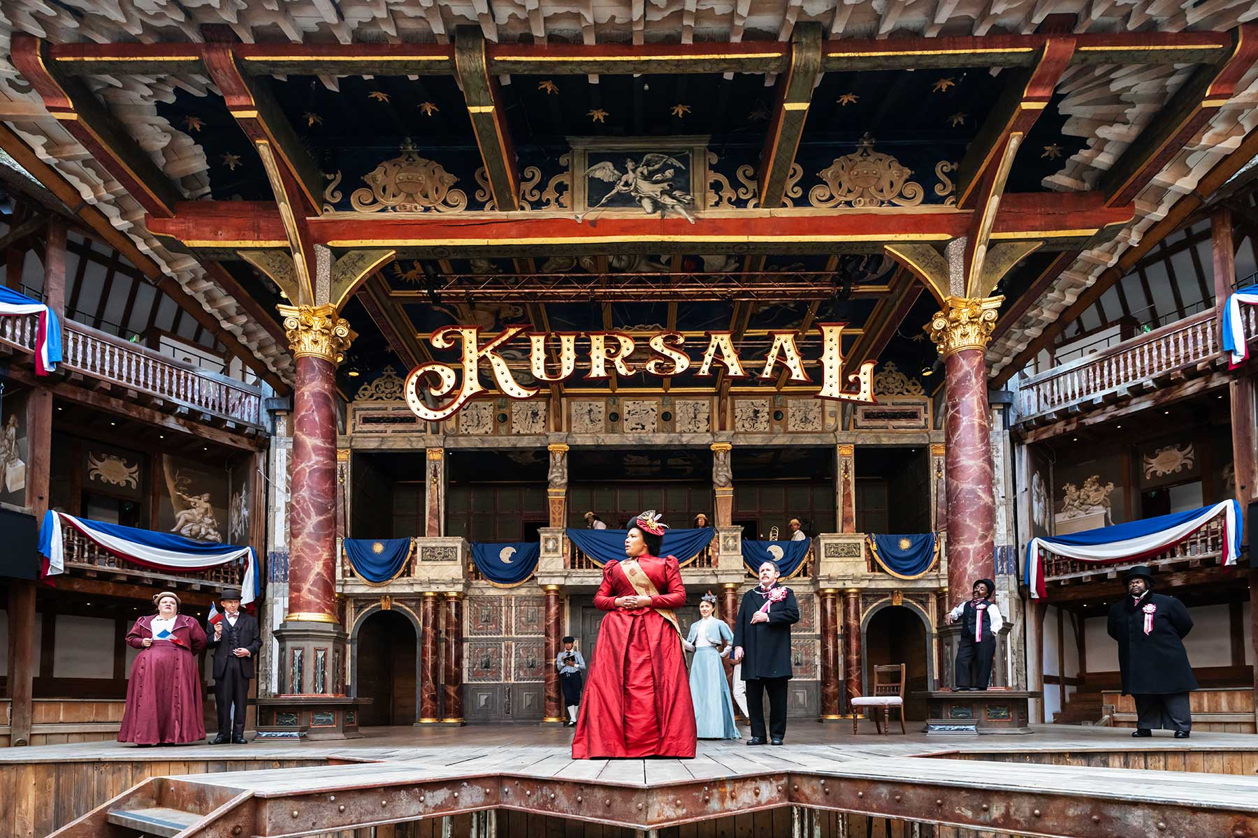 The company in Princess Essex at Shakespeare's Globe (c. Johan Persson) 